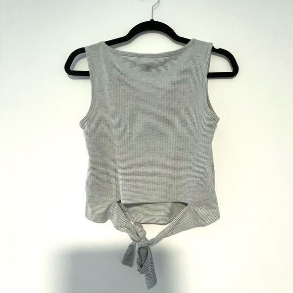 Jack by bb Dakota crop tie back tank - Picture 2 of 3